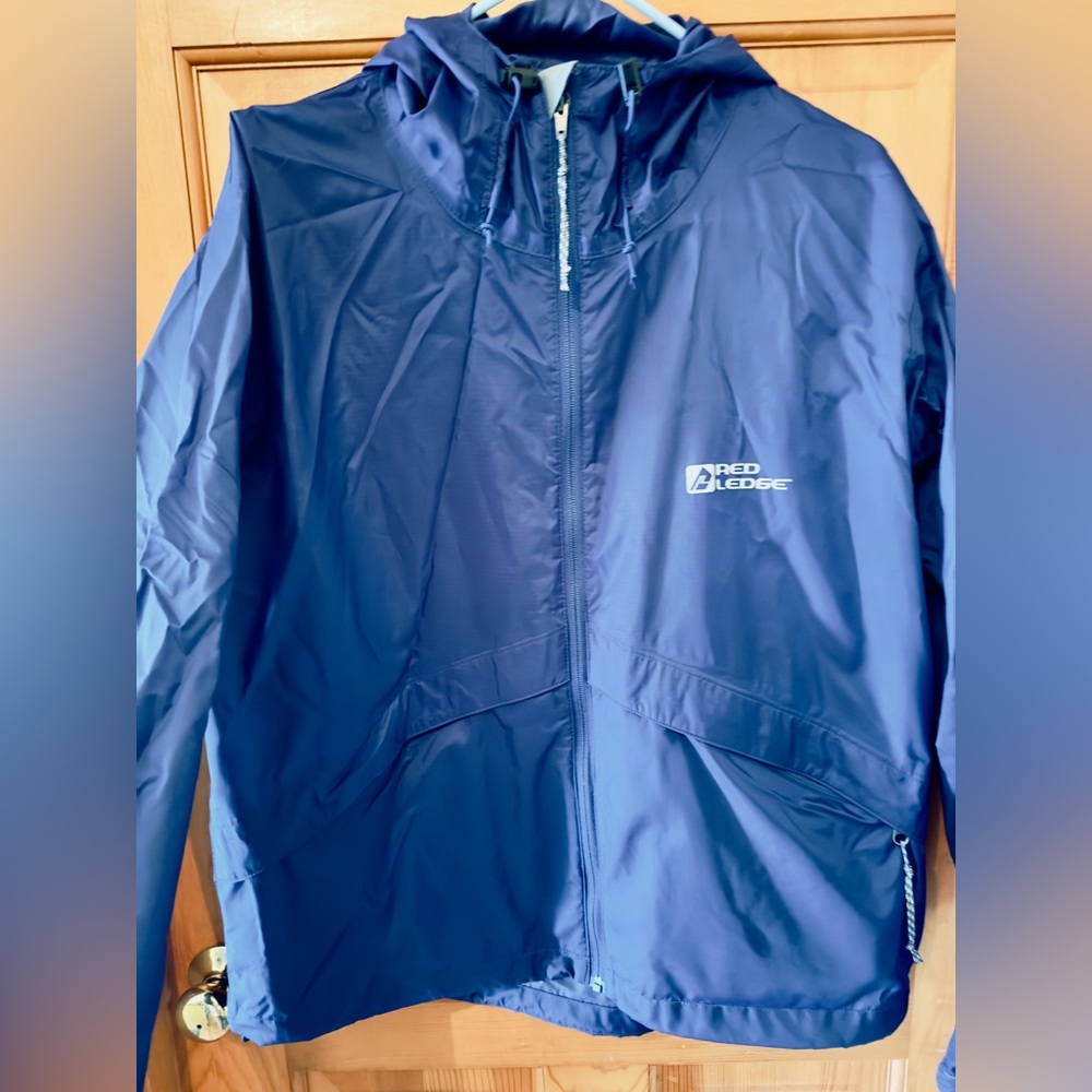 NWOT Red Ledge lightweight windbreaker/water resistant jacket, men/women, size S